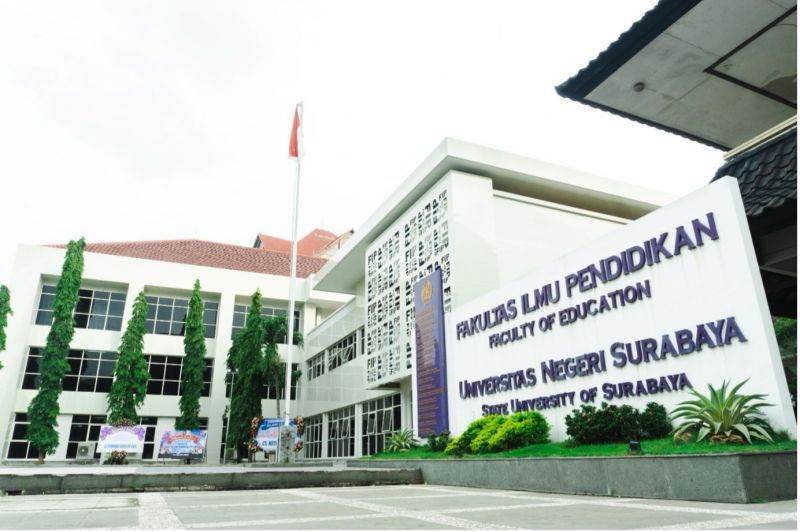 Tampak luar, Gedung 02 PGSD FIP Unesa.