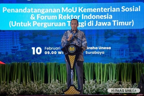 Wamendiktisaintek RI, Fauzan memberikan pengarahan penting dan menyampaikan pesan Mendiktisaintek RI dalam Penandatanganan MoU Kemensos RI dan Perguruan Tinggi Negeri dan Swasta se-Jawa Timur yang difasilitasi FRI dan Unesa sebagai tuan rumah. Kegiatan ini dihadiri ratusan pimpinan perguruan tinggi se-Jatim.