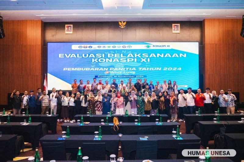 Evaluasi dan pembubaran panitia Konaspi XI dihadiri jajaran pimpinan mulai dari MWA (Majelis Wali Amanat), SAU (Senat Akademik Universitas), rektor, wakil rektor, dekan-wakil dekan, direktur-subdirektur, serta kepala unit kerja terkait selingkung kampus ‘Rumah Para Juara’.