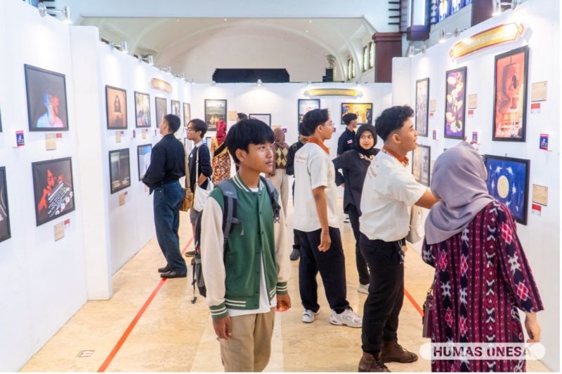 Pemeran internasional ini dipadati pengunjung dari berbagai kalangan, pelajar, mahasiswa hingga masyarakat umum.