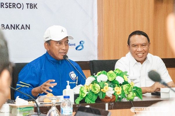 gambar cak hasan dan prof zainudin amali