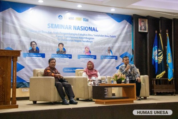 Seminar ini menghadirkan sejumlah narasumber yang masing-masing menekankan pentingnya strategi pengembangan lembaga sebagai bagian dari transformasi menuju fakultas dengan branding dan rekognisi internasional.