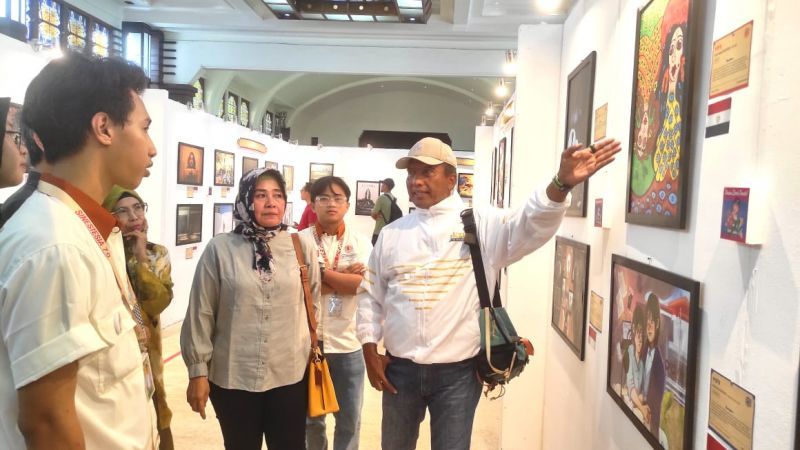 Rektor Cak Hasan menilai, pameran ini menjadi bukti kreativitas dan kompetensi mahasiswa-civitas DKV yang berhasil menggalang banyak partisipasi, serta memadukan dimensi klasik dan perkembangan abad mutakhir dalam karya desain.