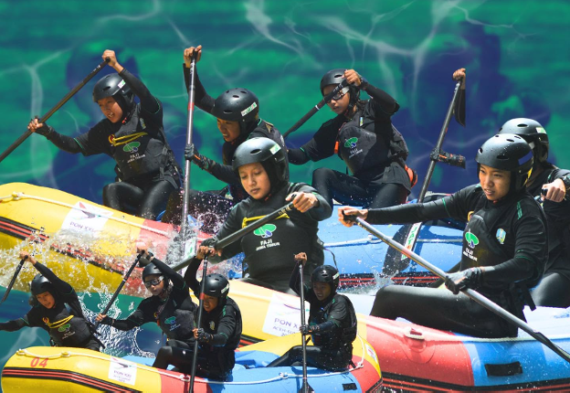 Skuad Arung Jeram UNESA kontingen Jatim dalam PON XXI Aceh-Sumut 2024.