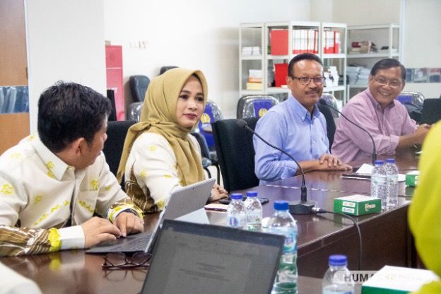 Pimpinan UNM mengutarakan bahwa track record UNESA di bidang IKU PTN menjadi salah satu alasan penting melakukan benchmarking di kampus "Rumah Para Juara".